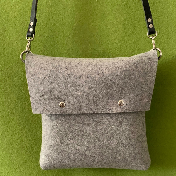 Kiki Bag : Crossbody Handmade Felt Purse