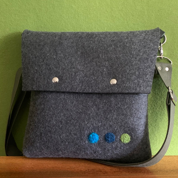 Kiki Bag : Crossbody Handmade Felt Purse